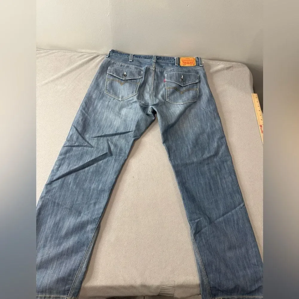 Levi’s 514 38X 32 Slim Straight Men’s Jeans Unique Pocket & Multi Color Stitch